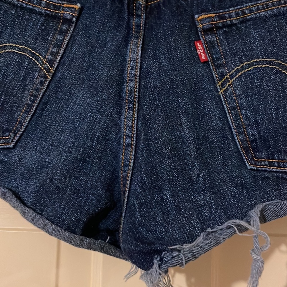 Levi’s 501 High-Rise Denim Shorts - Picture 5 of 13